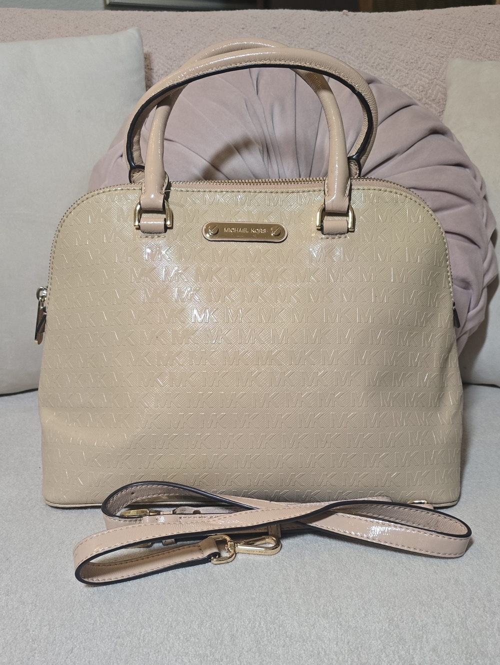 Michael Kors Cindy Large Dome Satchel in Oyster Patent Monogram